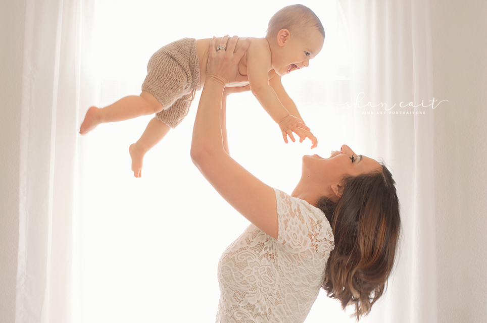 SAcramento Family Photographer-Shan Cait Photography-Mother and baby photo session