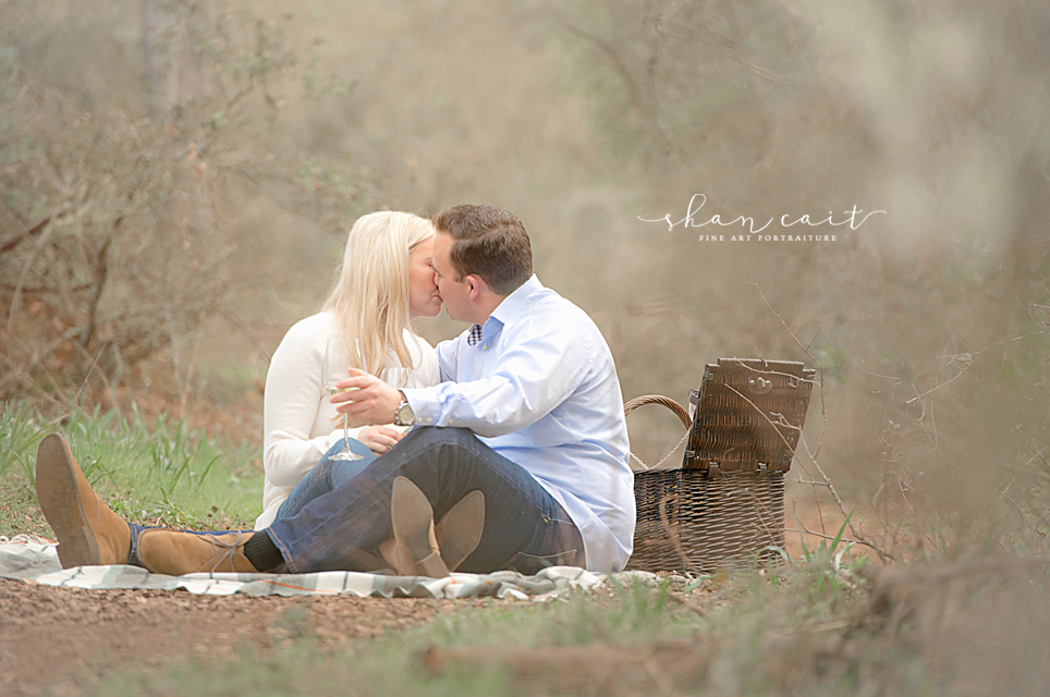 Sacramento Engagement Photography - Sacramento FAmily Photography - Picinic basket 8