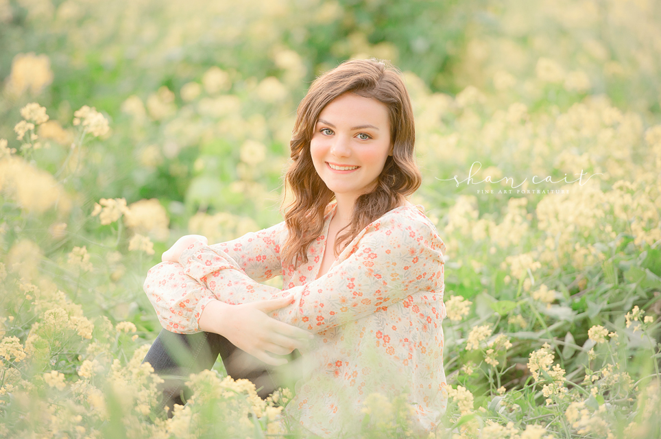 flowers-Sacramento High School Senior Photographer-Flowers-fields-natural-el dorado hills high school senior-photographer-yellow flowers