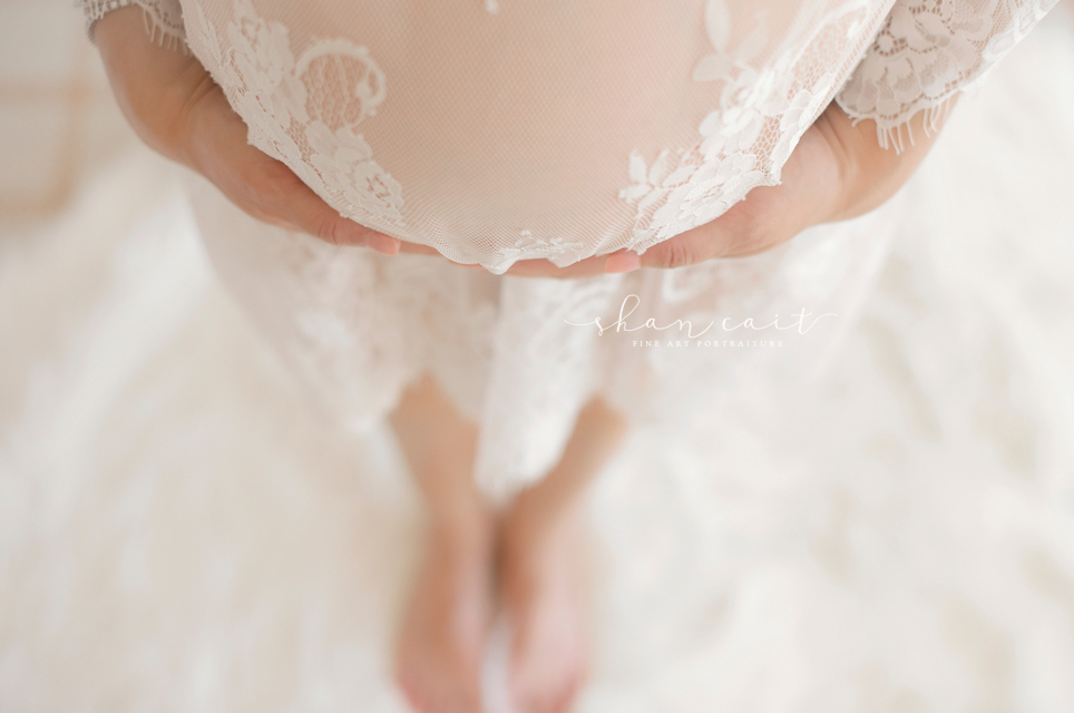 Sacramento Maternity-SAcramento Photographer-Sacramento newborn photographer-lace maternity photoshoot-lace top-shan cait-belly shot