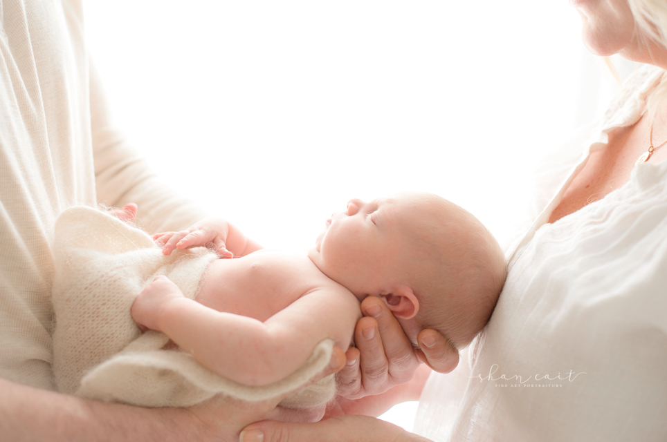 Sacramento Newborn Photographer, Sacramento Maternity Photographer, Sacramento Baby Photographer, El Dorado Hills Family Photographer, El Dorado Hills newborn Photographer, Folsom Photographer, Roseville Photographer, Sacramento Photographer, Roseville Newborn Photographer, Elk Grove Newborn Photographer, newborn photoshoot, baby photoshoot, ideas for newborn photoshoot, Fine art photography, fine art family portraiture