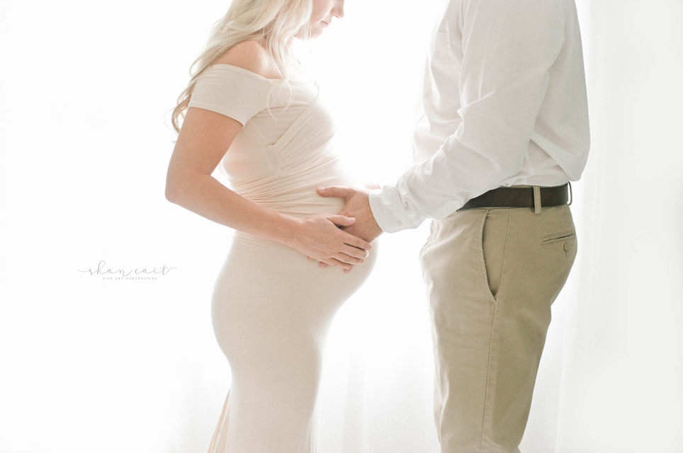 Sacramento Maternity Photographer-Shan Cait-Organic-Best Maternity Photographer-Maternity Photoshoot Dress Inspiration 4