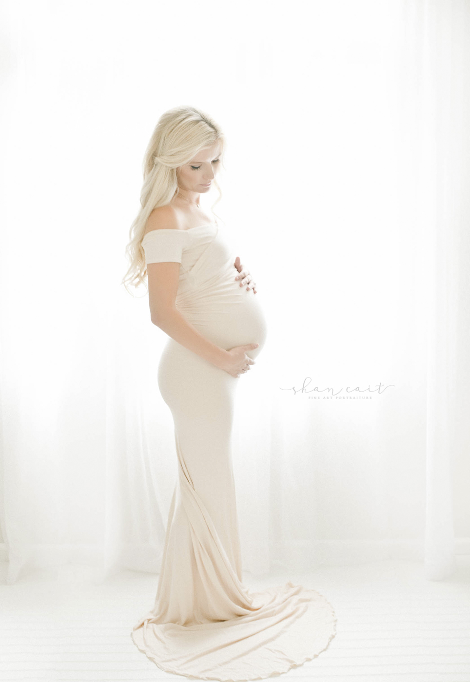 Sacramento Maternity Photographer-Shan Cait-Organic-Best Maternity Photographer-Maternity Photoshoot Dress Inspiration